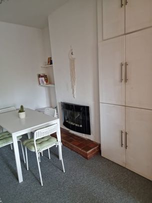 2 Bed Terraced House, Holywell Road, LE2 - Photo 1