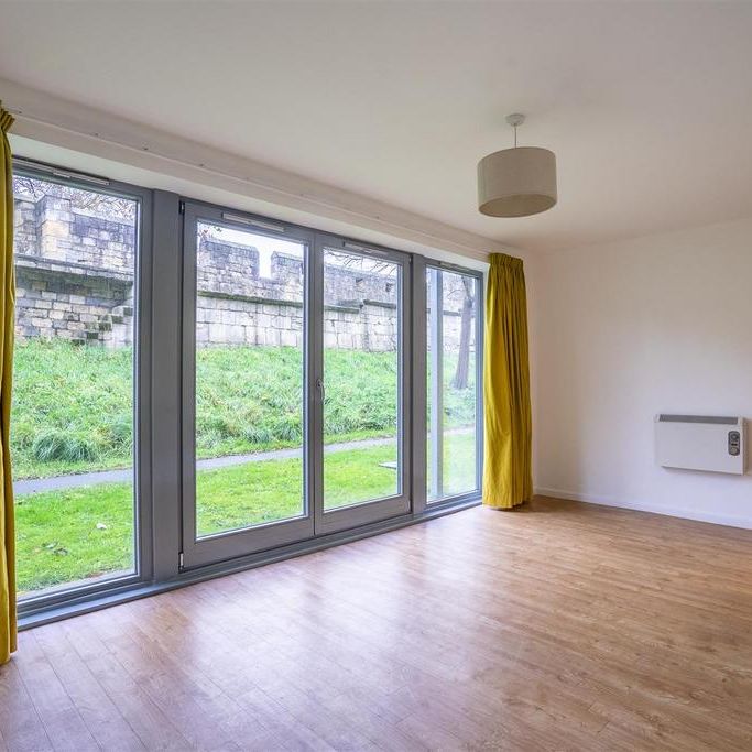 1 bedroom detached house to rent - Photo 1