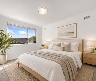Top Floor Retreat with Double Lock Up Garage and Storage - Photo 4