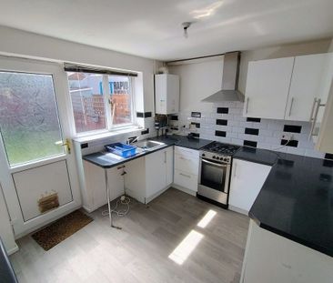 Warmley Close, Dunstall, Wolverhampton - Photo 6