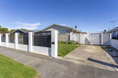 Pet friendly family home! - Photo 3