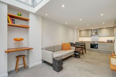 Stylish 1-Bed Garden Flat, SW3 – Bills Included | Private Entrance, Patio & Underfloor Heating | Eco Electric Home - Photo 3