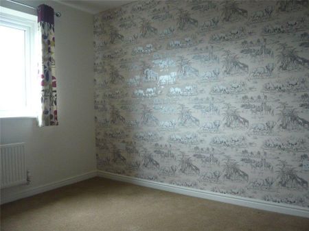 3 bedroom semi-detached house to rent - Photo 5