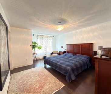 For Lease - 222 Burgess Crescent, Newmarket, Ontario - Photo 2