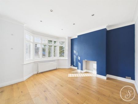 3 bedroom semi-detached house to rent - Photo 4