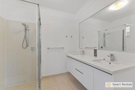 13 Mainwaring Way, Oonoonba QLD 4811 - House For Rent | Domain - Photo 5