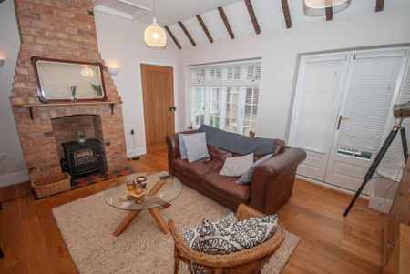 2 bedroom terraced house to rent - Photo 5