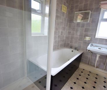 2 bedroom semi-detached house to rent - Photo 5