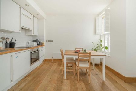 2 bedroom flat to rent - Photo 5