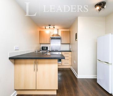 1 bedroom flat to rent - Photo 2