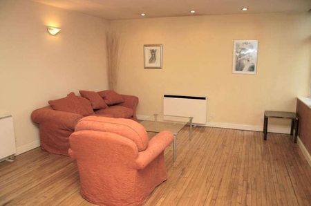 Chester Road Hulme, Manchester, M16 - Photo 5