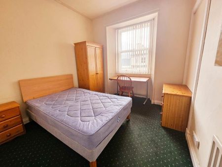 6 bedroom flat to rent - Photo 2