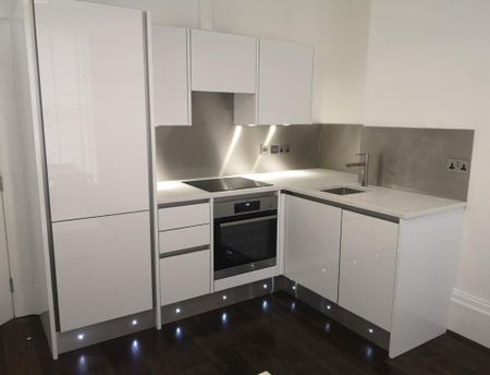 2 bedroom flat to rent - Photo 3