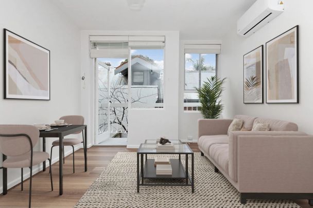 Sunlit Bayside Gem in a Prime Lifestyle Pocket! - Photo 1