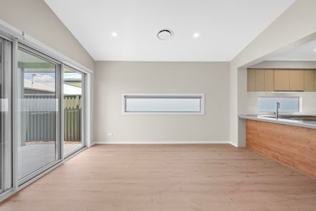 Apply Now - Century 21 &vert; the Paramount Group - Photo 3