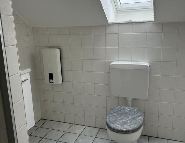 1- Zimmer Wohnung im 1. Obergeschoß - Photo 1