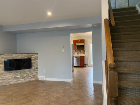 For Lease - 50 Chapman Court Unit# 53, London North, Ontario - Photo 3