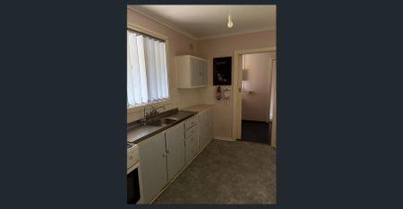 Family Home in Elizabeth Park - Photo 3