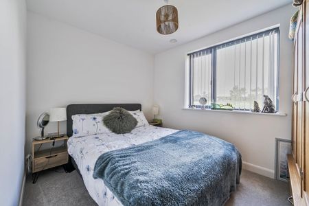 5 bedroom detached house to rent - Photo 5