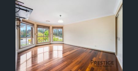 Large Family Residence - Photo 3