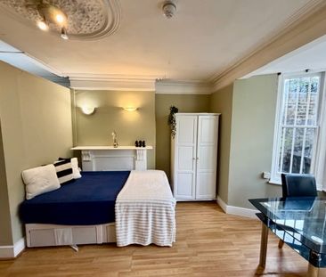 Room in a Shared House, Hammersmith Grove, W6 - Photo 5