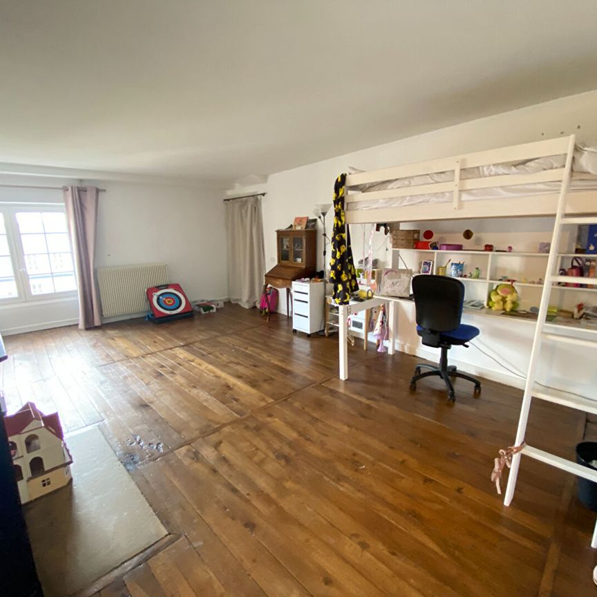 Location Appartement 4 pièces 133m² - Photo 1