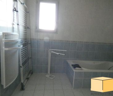 Location Appartement 3 pièces 77m² BELLEY 01300 - Photo 3