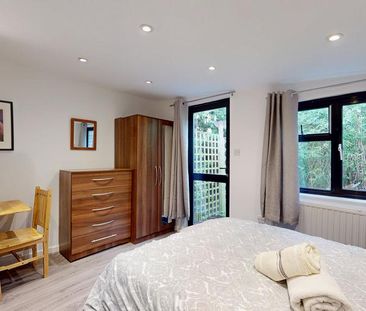 Studio to rent - Photo 4