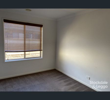 7 Edinburgh Court, Shepparton, Vic 3630 - Photo 2