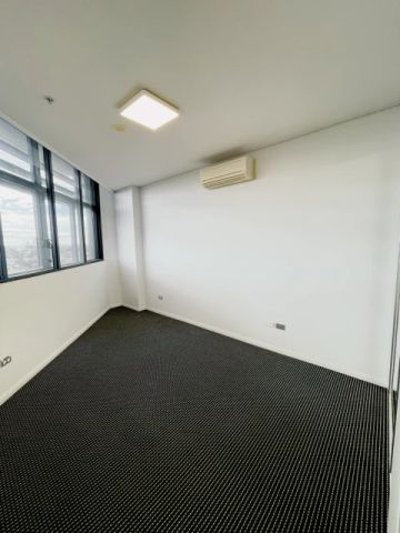 22 Danks Street, Sydney - Photo 2