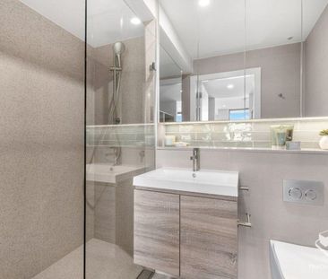 MODERN 2 BEDROOM APARTMENT - Photo 6