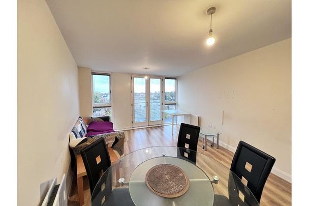 2 bedroom apartment to rent - Photo 1