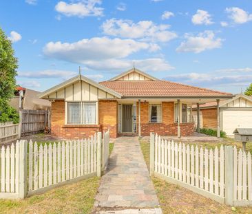 Family-Friendly Living in the Heart of Lynbrook - Photo 2