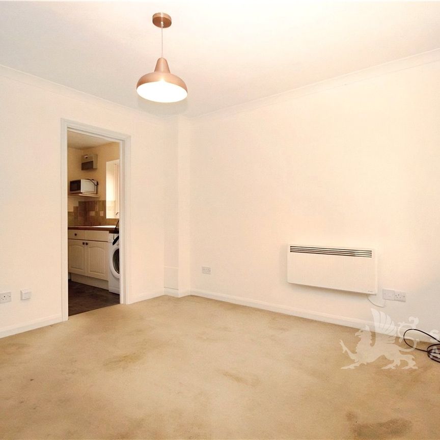 Westdene Meadows, Cranleigh, Surrey, GU6 8UJ - Photo 1