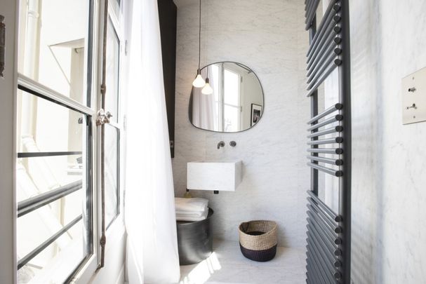 Appartement • Saint Germain des Prés - Photo 1