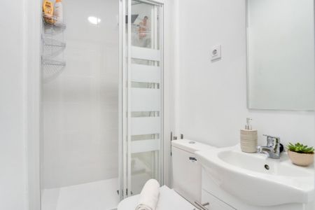 Beautiful exterior room with balcony in Plaza Mayor - Photo 5