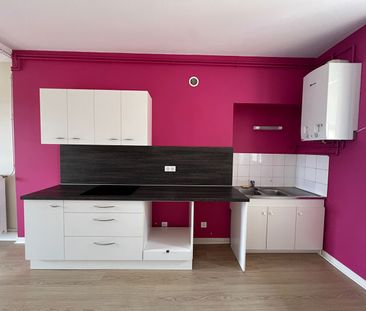 Location Appartement 2 pièces 43m² - Photo 5