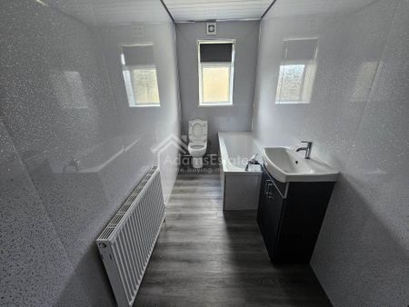 3 bedroom semi-detached house to rent - Photo 4