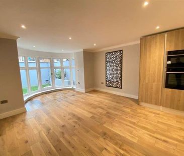 Castlebar Road, Ealing, W5 - Photo 3