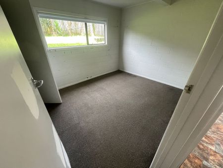 Large Family Home - Photo 5