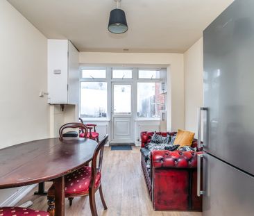 4 Bed Terraced House, Glenwood Road, N15 - Photo 1