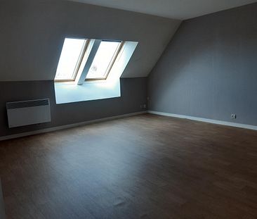 Location Appartement 2 pièces 52 m² Sainte-Sévère - Photo 2