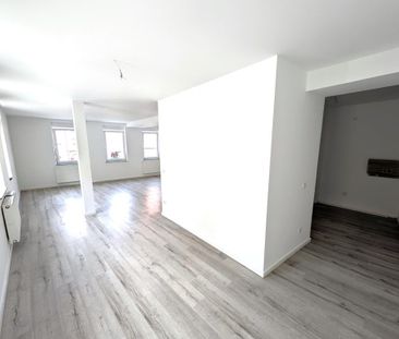 Großzügig Wohnen im Zentrum von Weinheim – 5 Zimmer, Dachterrasse &... - Photo 4