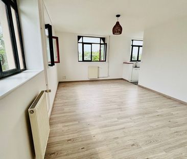 DERNIER ÉTAGE - APPARTEMENT 3 PIÈCES LA BAULE LES PÏNS - Photo 3