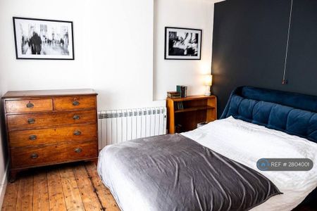 2 bedroom terraced house to rent - Photo 4