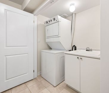 For Lease - 33 Kintall Way, Vaughan, Ontario - Photo 2