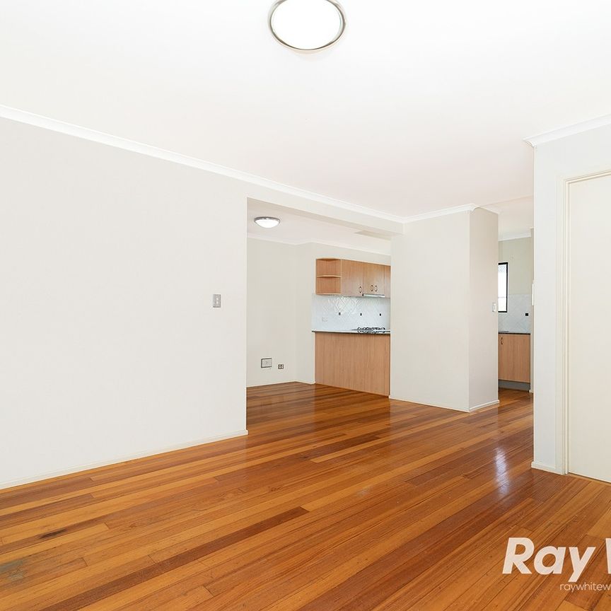 Townhouse in the heart of West End - Photo 1