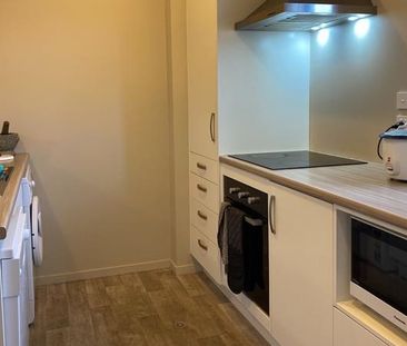 Modern, Private Studio Living - Photo 6