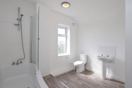 2 bedroom terraced house to rent - Photo 3