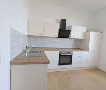 2 Zimmer mit Balkon, EBK, zentral gelegen! - Photo 4